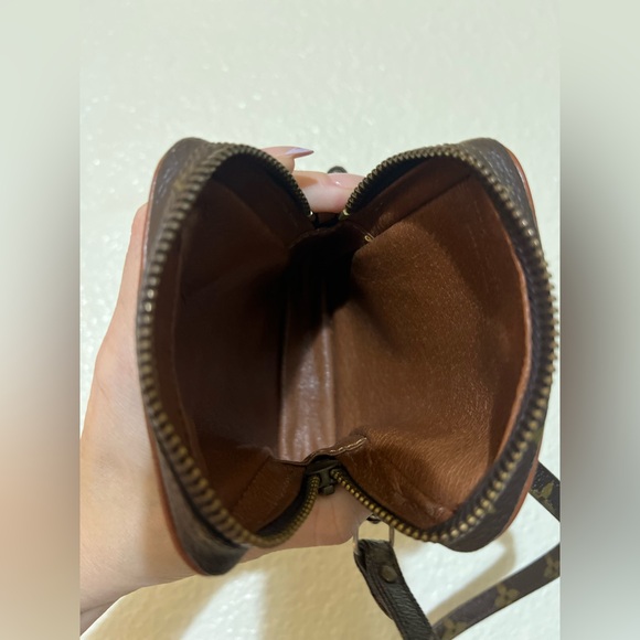 Louis Vuitton Monogram Mini Danube - Picture 8 of 12